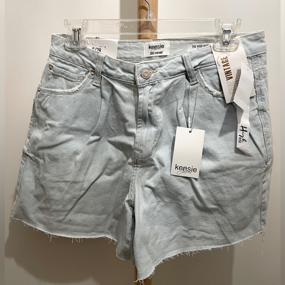 NWT Kenzie Jeans True Vintage High Rise Jean Shorts Size 6